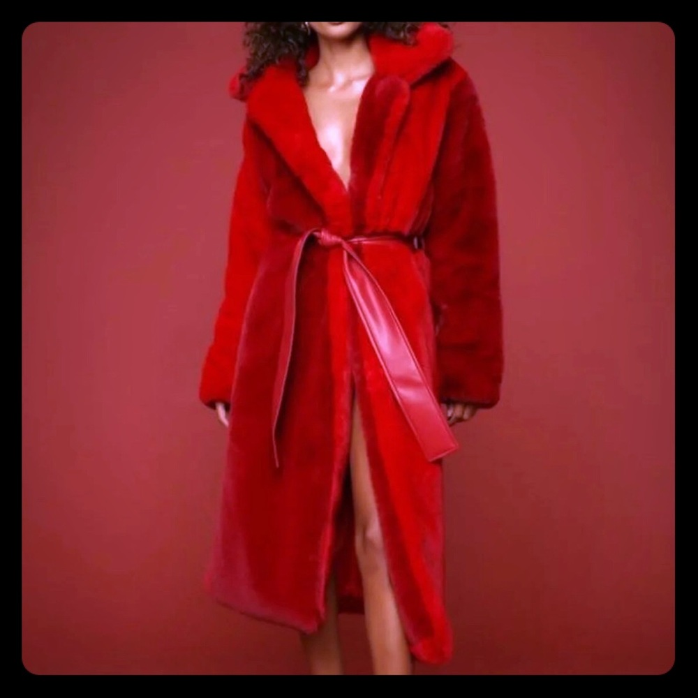 Cardi B Never get cold fur coat